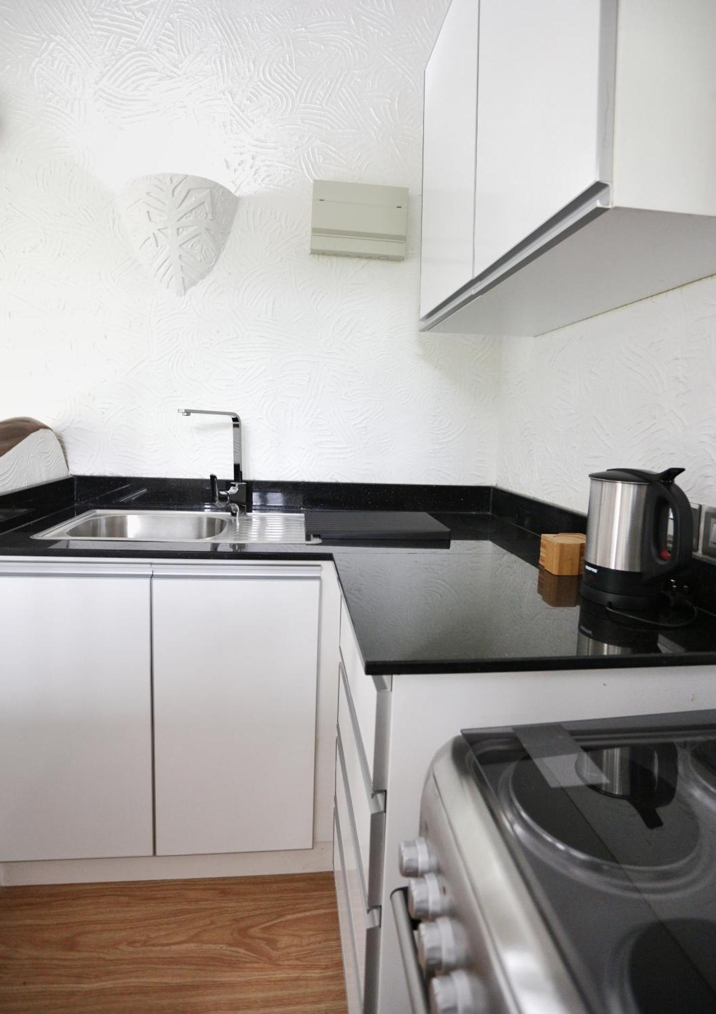The Salty Palms Apartment Beau Vallon  Exterior photo