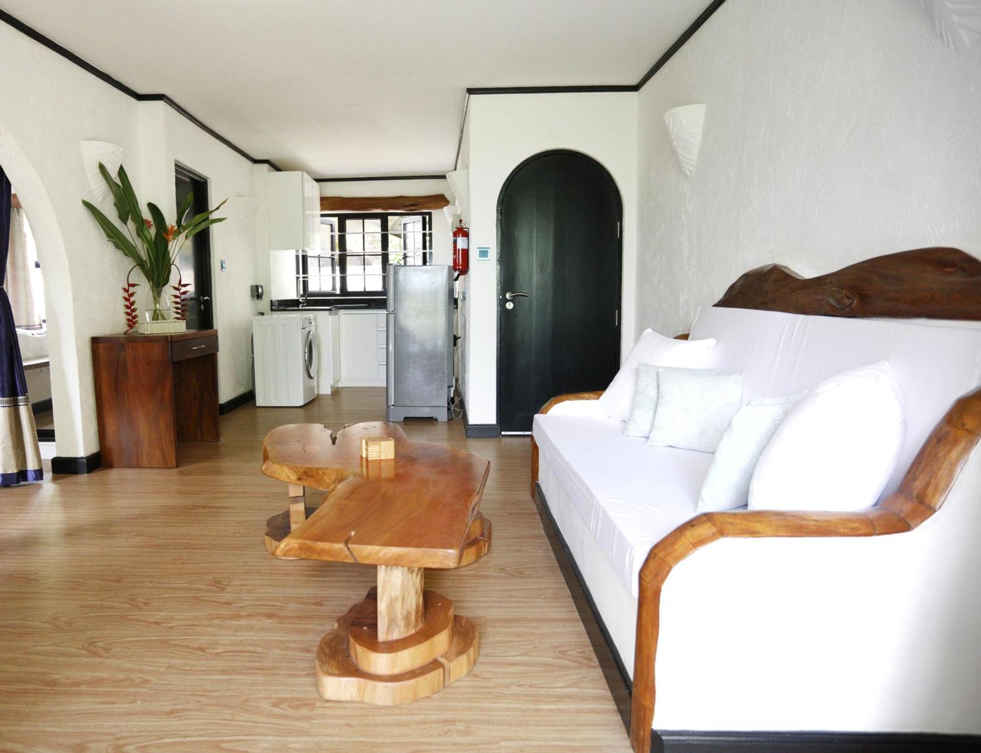 The Salty Palms Apartment Beau Vallon  Exterior photo